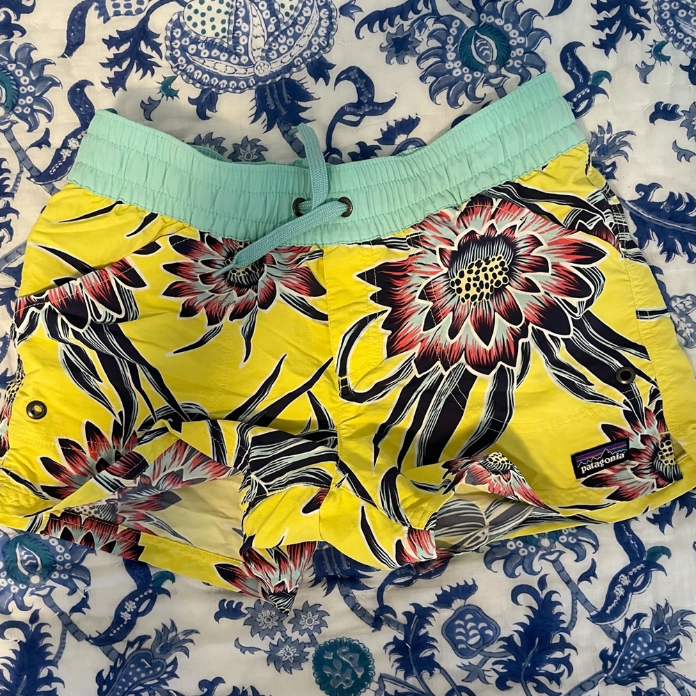 Patagonia girls shorts